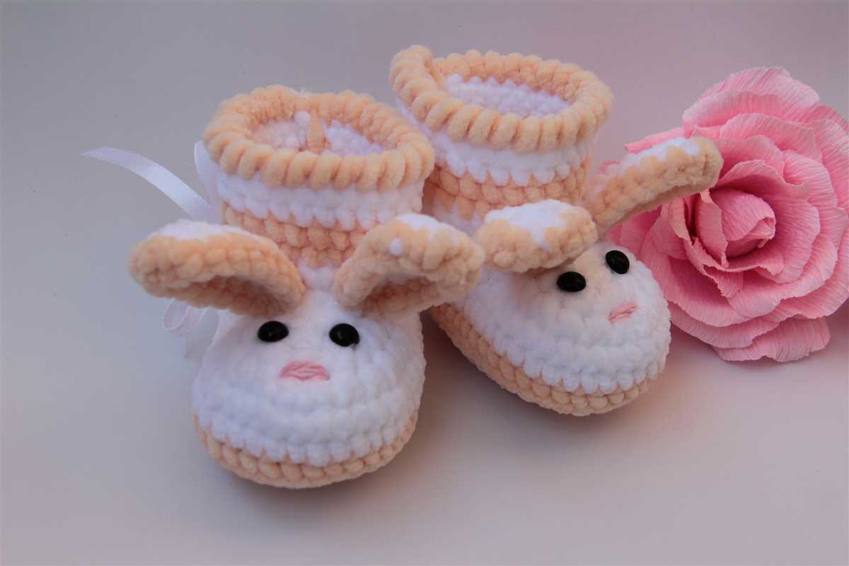 Bunny booties knitting pattern