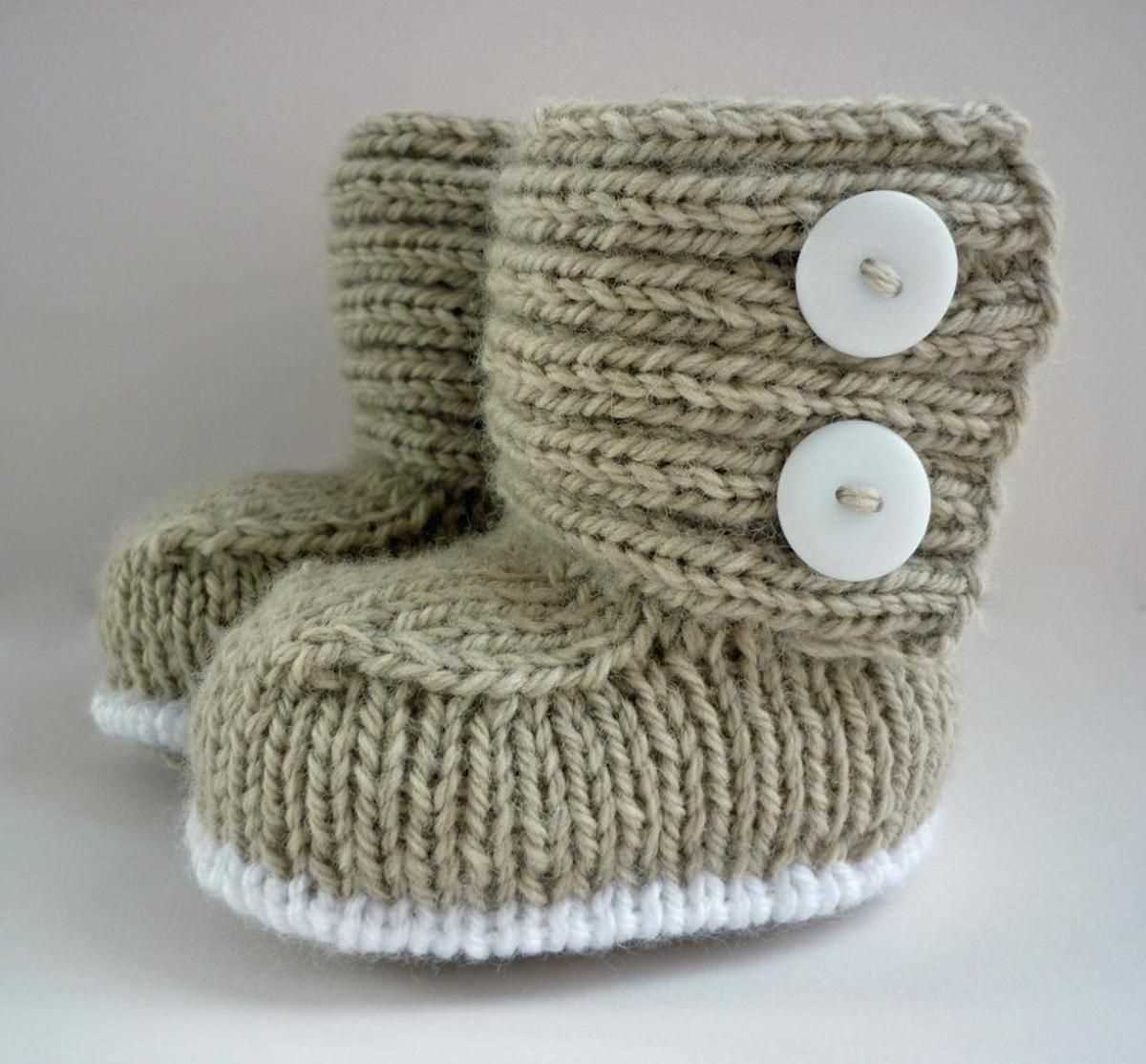 Basic booties knitting pattern