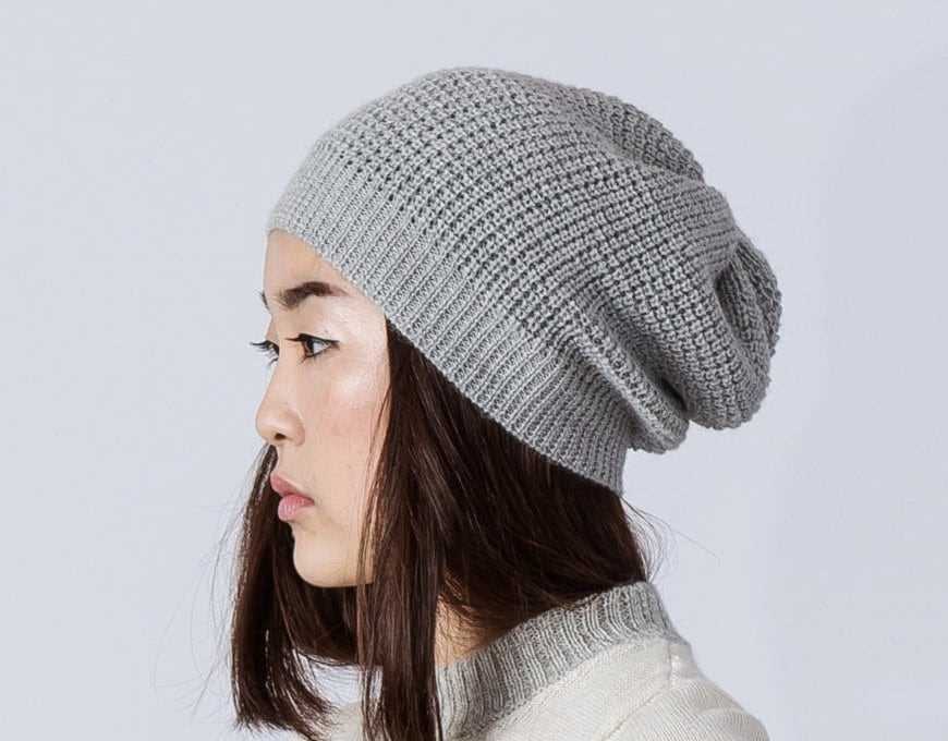 Knitted slouchy beanie pattern