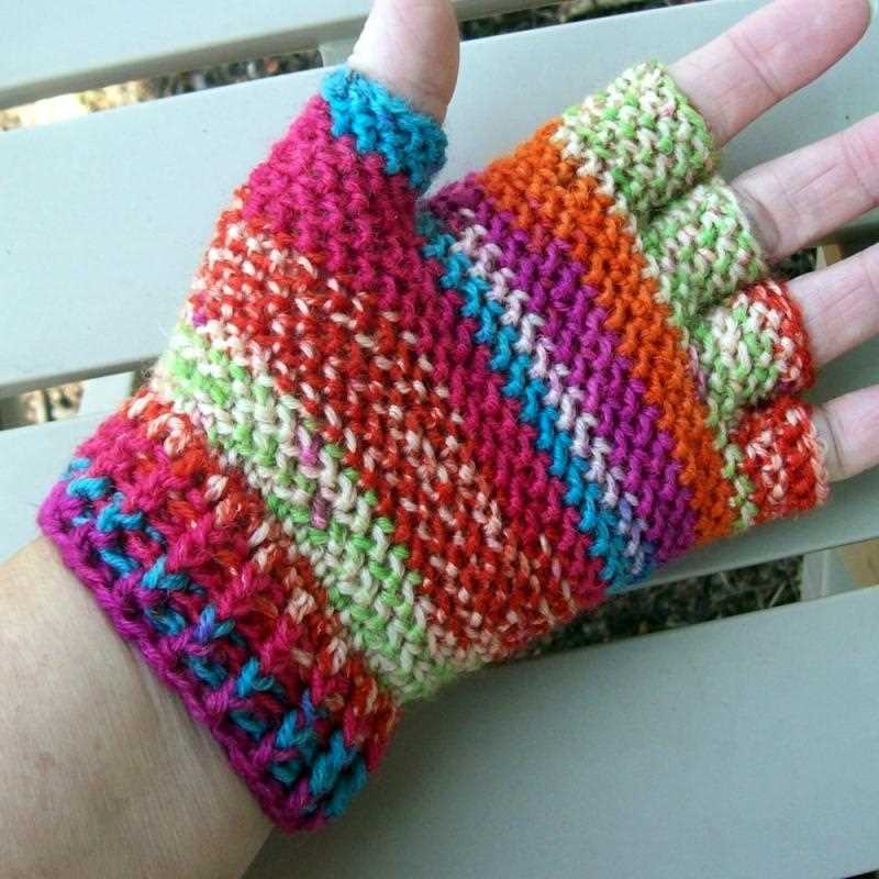 Finger gloves knitting pattern