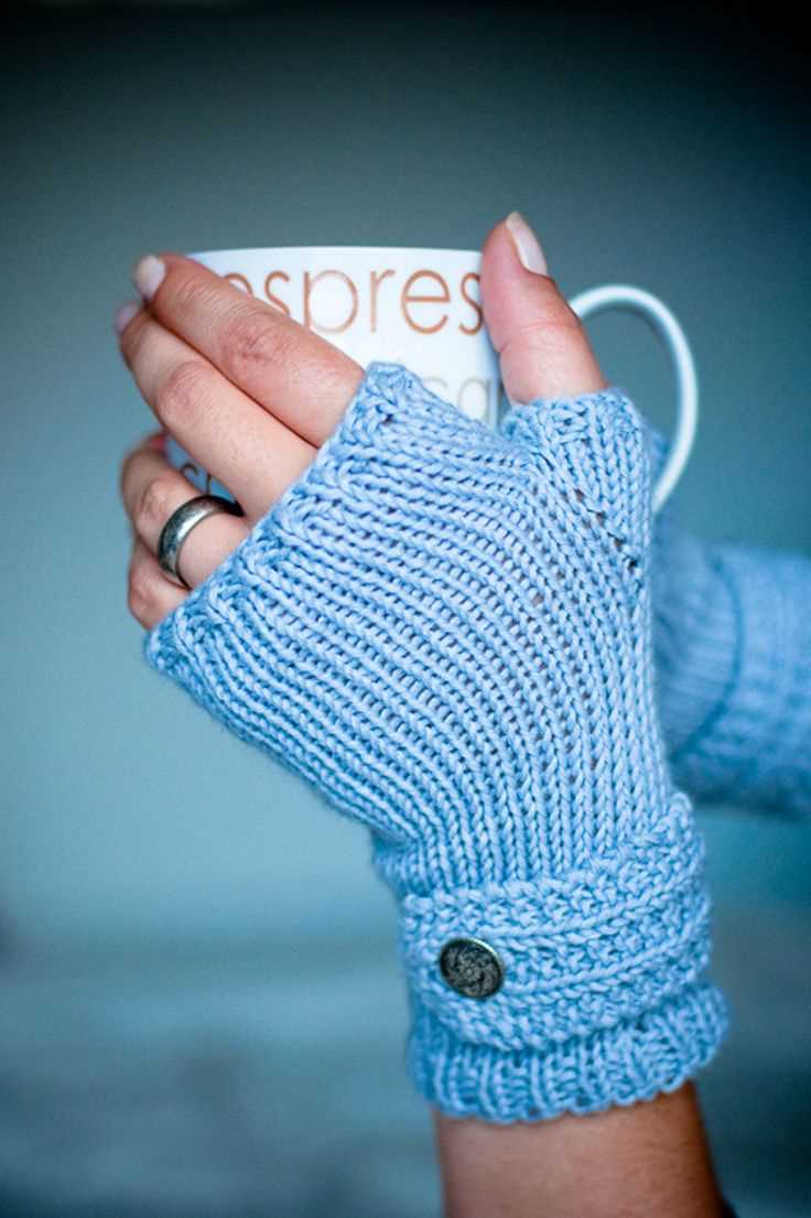 Fingerless gloves pattern knit