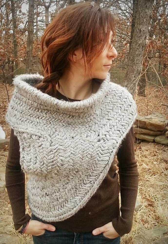 Katniss cowl free knitting pattern