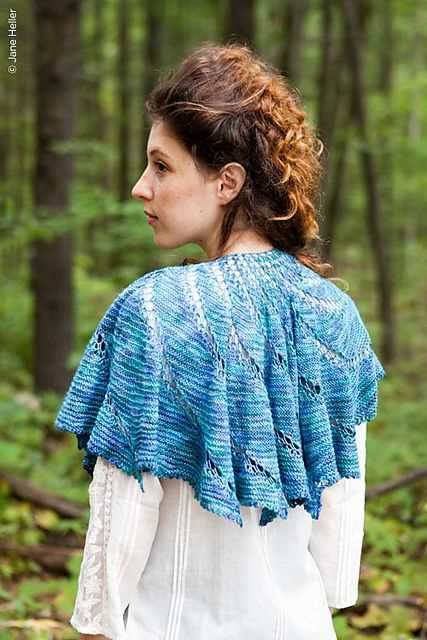 Crossover shawl knitting pattern