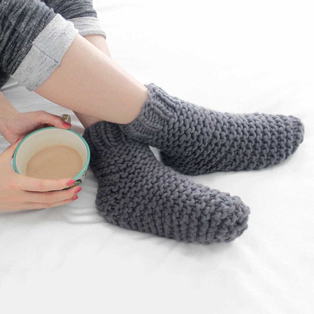 Free bed socks knitting pattern uk