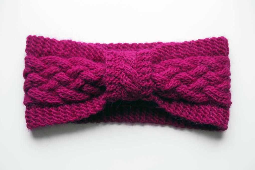 Free cable knit headband pattern