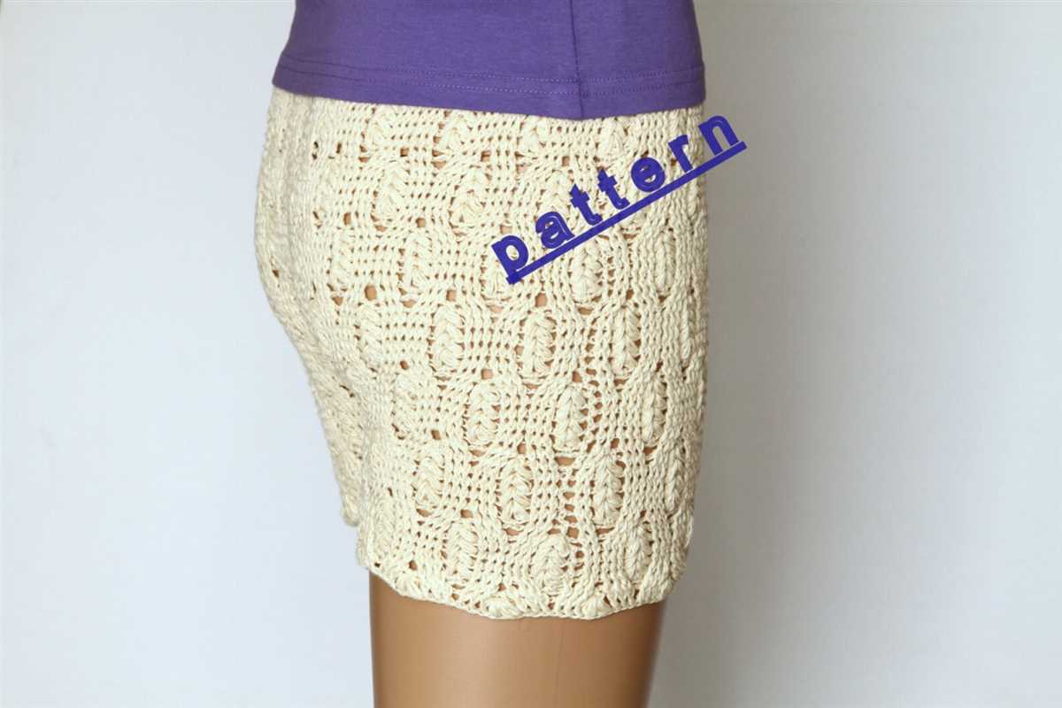 Create your own high waisted knit shorts with this easy pattern High waisted knit shorts pattern