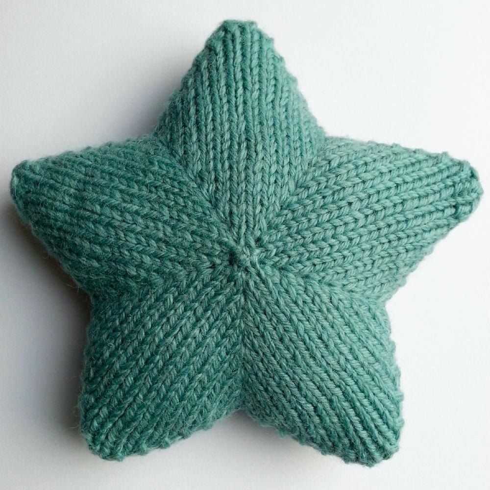 Knit stars pattern