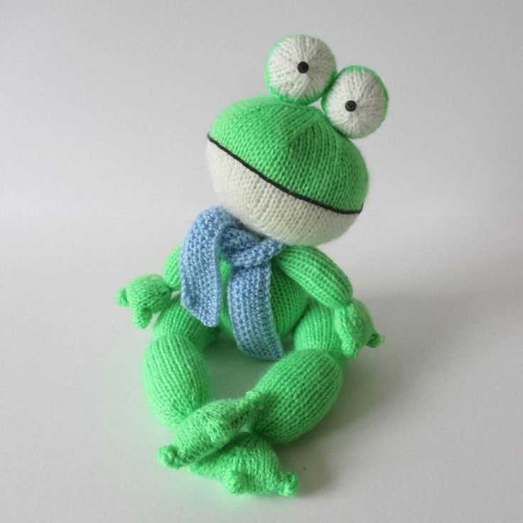 Free frog toy knitting pattern