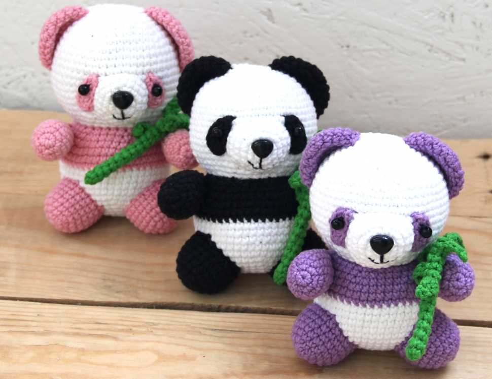 Knitted panda pattern free