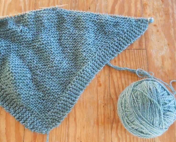 Free knitting pattern for shawl with pockets