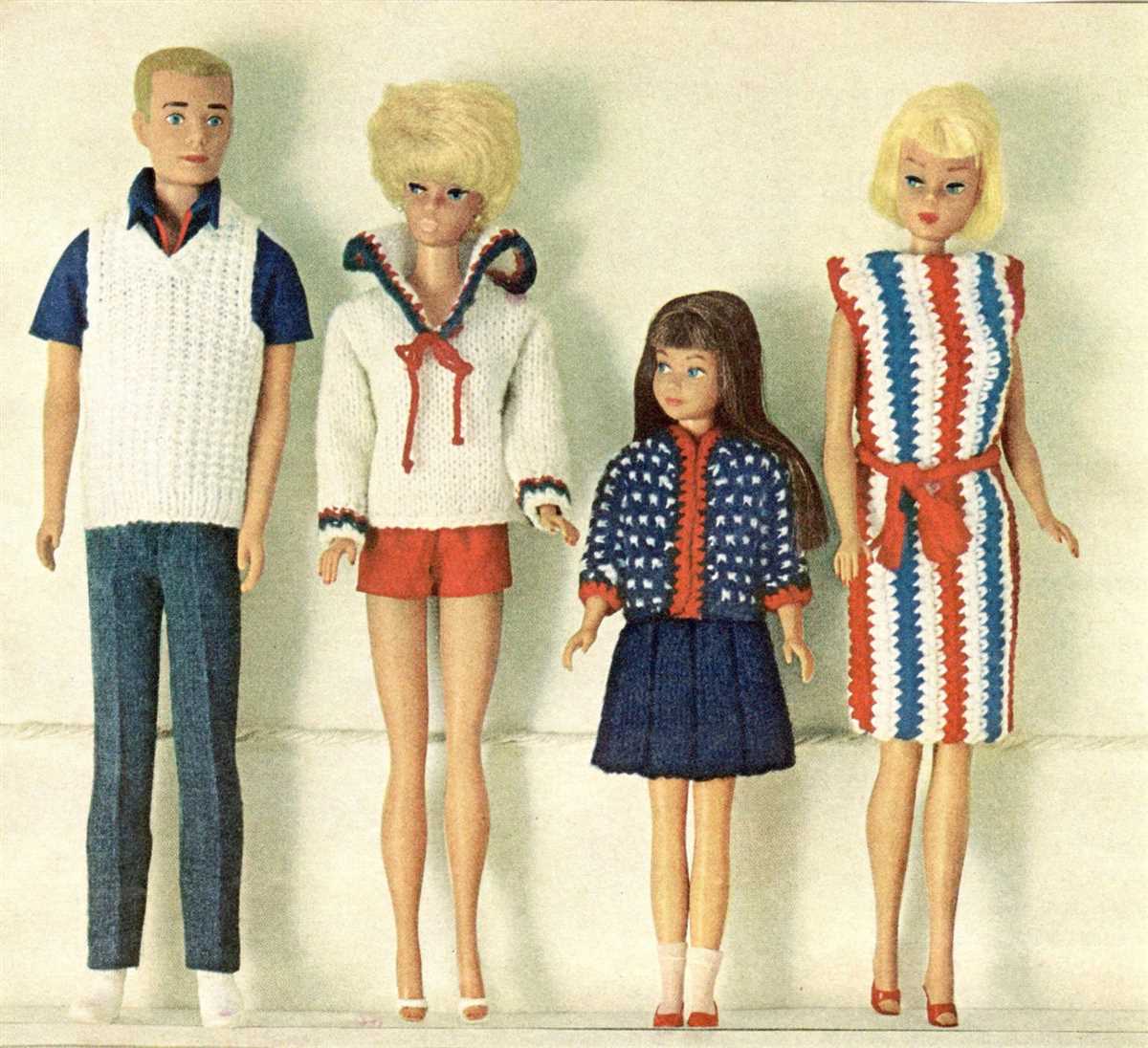 Free knitting patterns for barbie dolls clothes to download