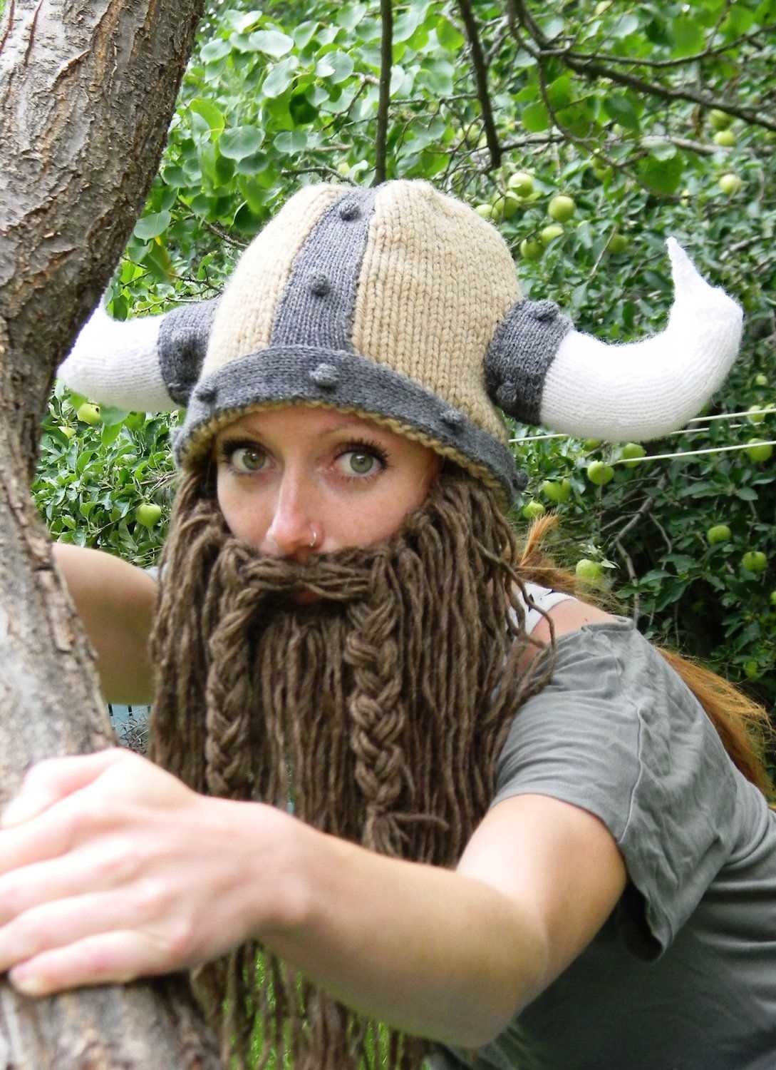 Knitted viking hat pattern