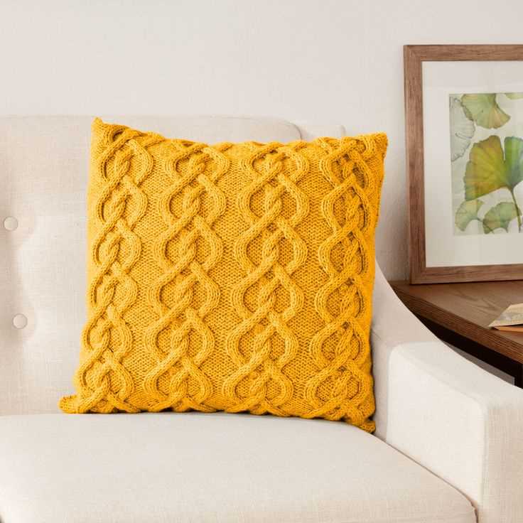 Cable knit cushion pattern free