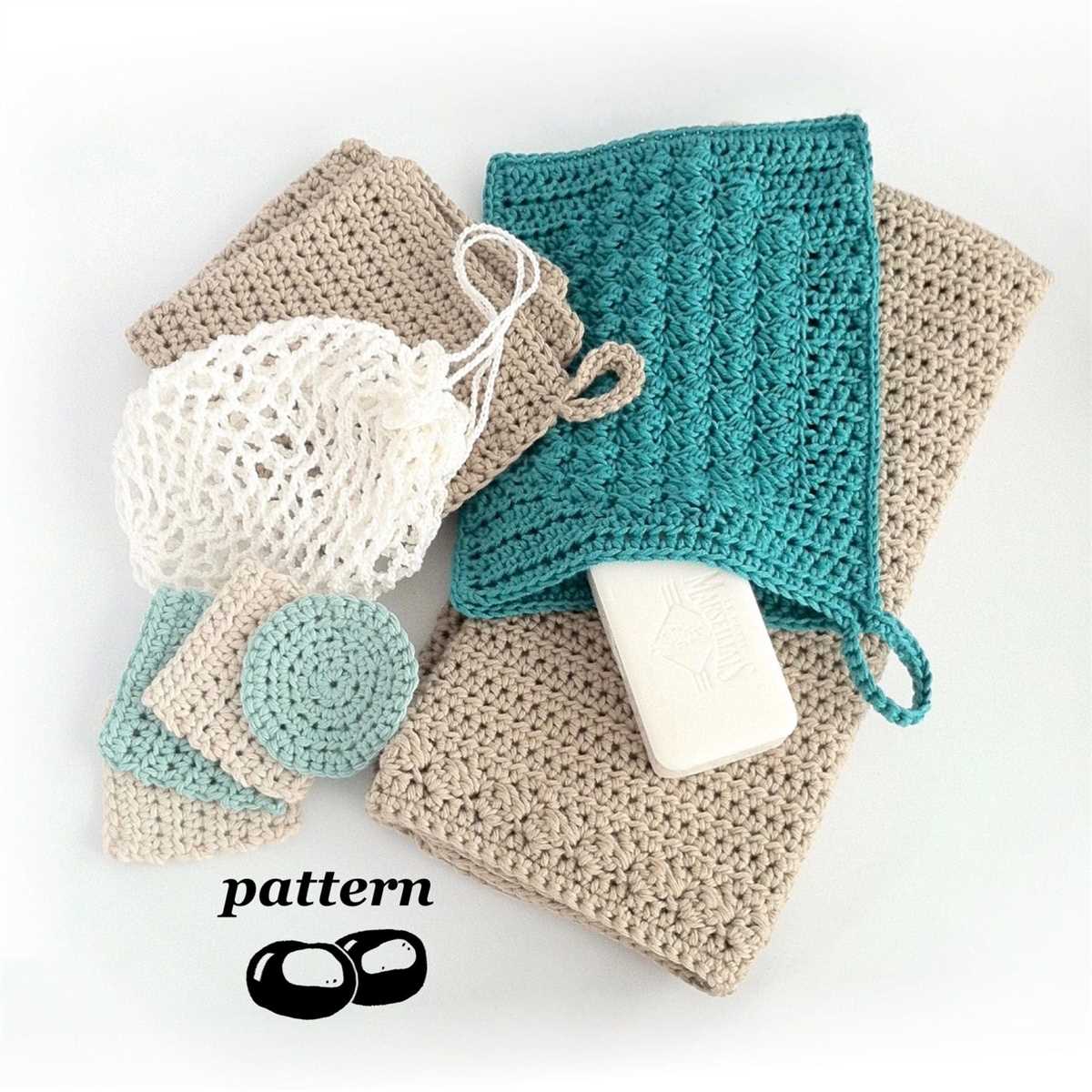 Free pattern knitted bath mitt