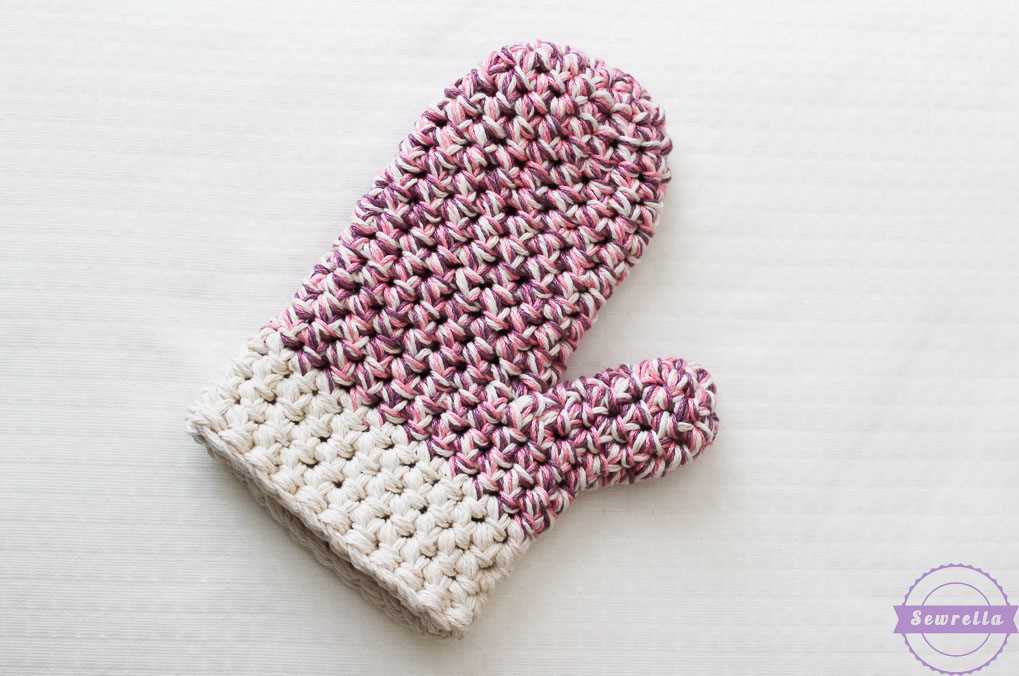 Free pattern knitted bath mitt