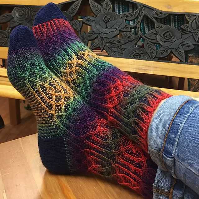 Free sock knitting patterns ravelry