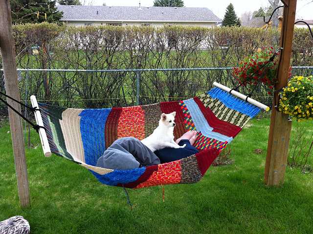 Knitted hammock pattern