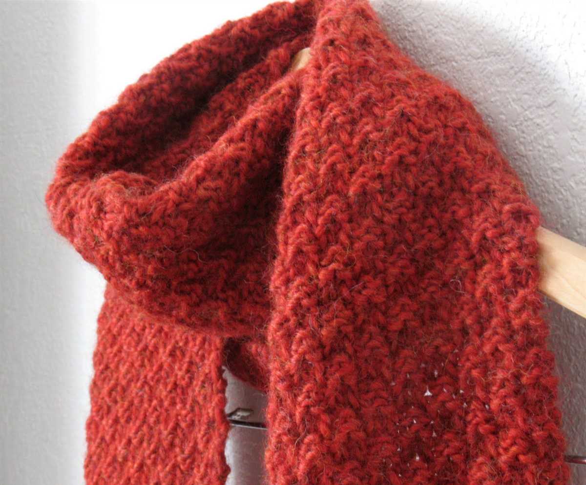 Moss stitch knit scarf pattern