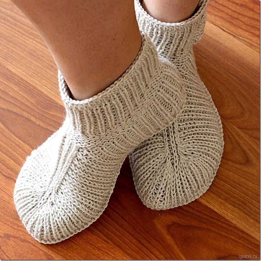 Get the Perfect Pair of Knit Boot Socks with This Free Pattern Knit boot socks pattern free