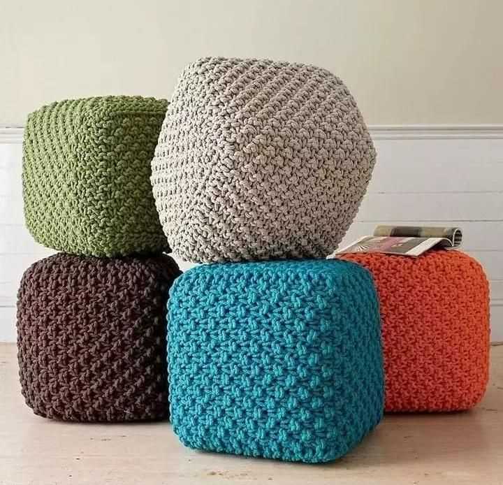 Free chunky knit pouf pattern