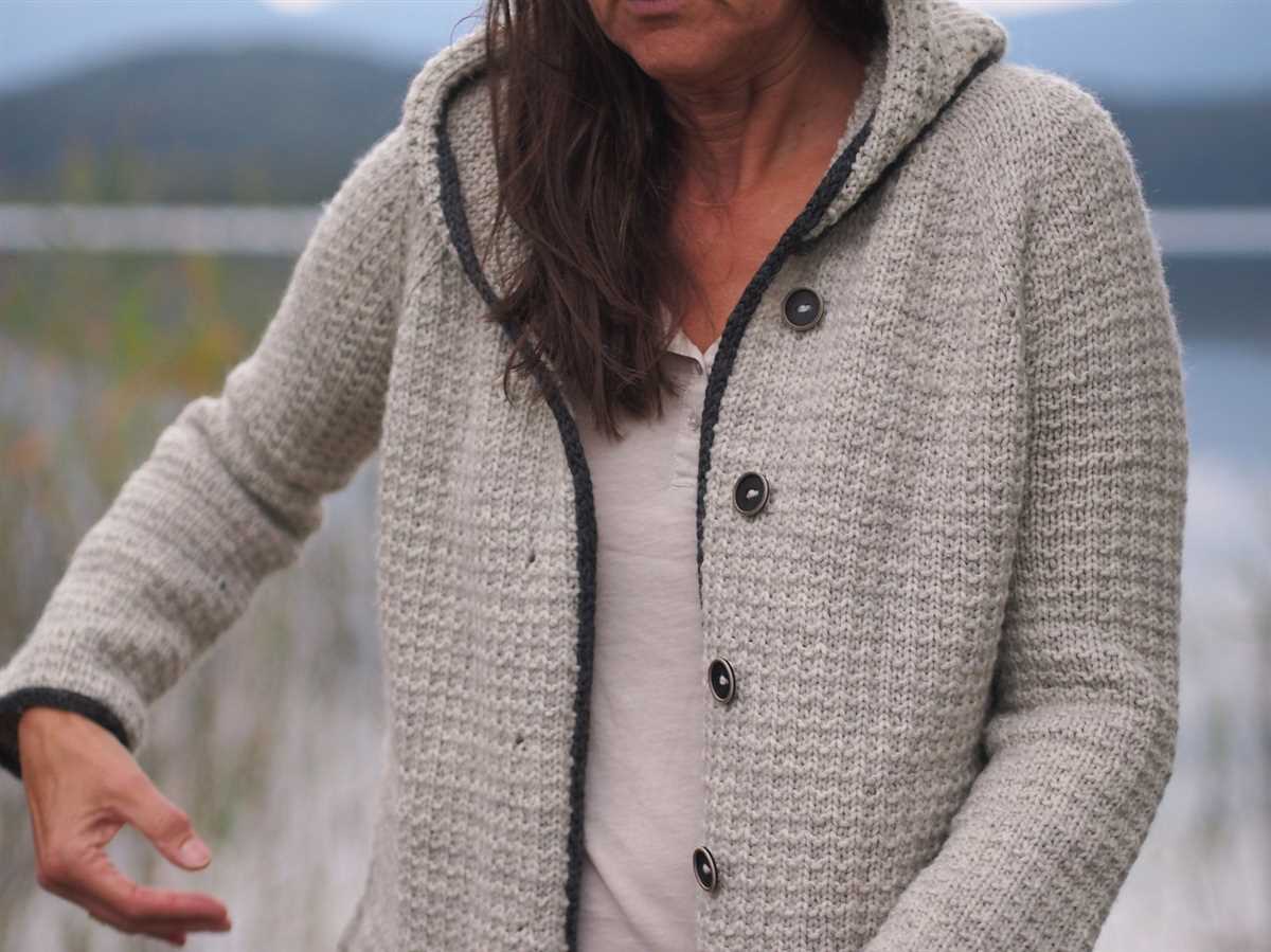 Knitted cardigan pattern