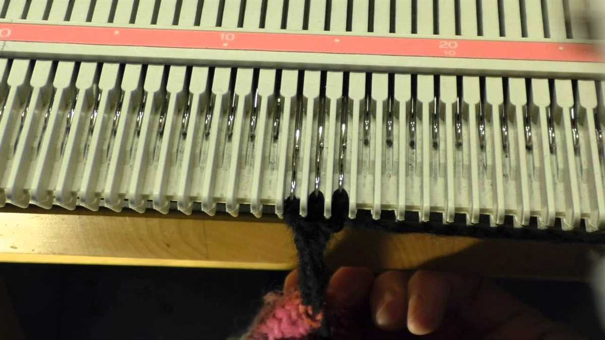 knitting patterns with decrease and increases on lk150... Creative designs for the Silver Reed LK150 knitting machine