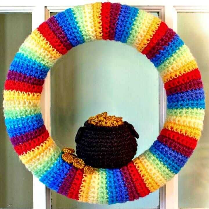 Free halloween wreath knitting pattern