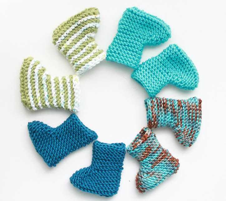 Free knit baby booties pattern