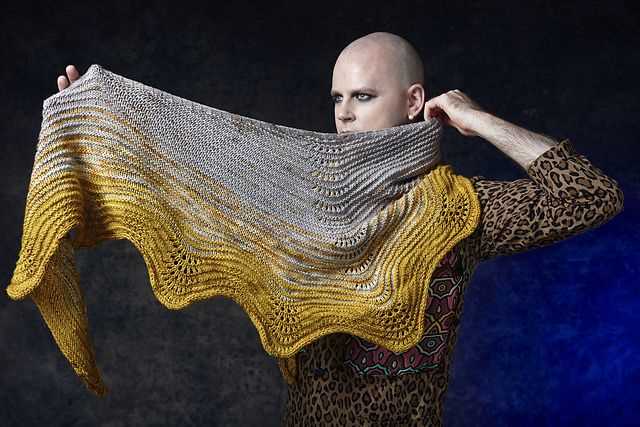 Free knit pocket shawl pattern