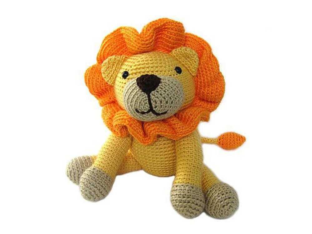 Free knitted lion pattern