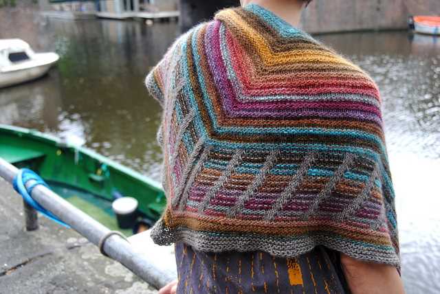Free knitted shawl patterns with sock yarn