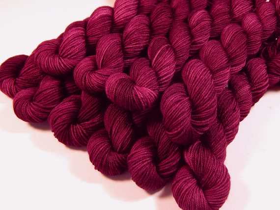 Free knitting hat patterns for sock weight yarn