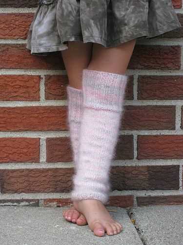 Free knitting pattern for childrens leg warmers