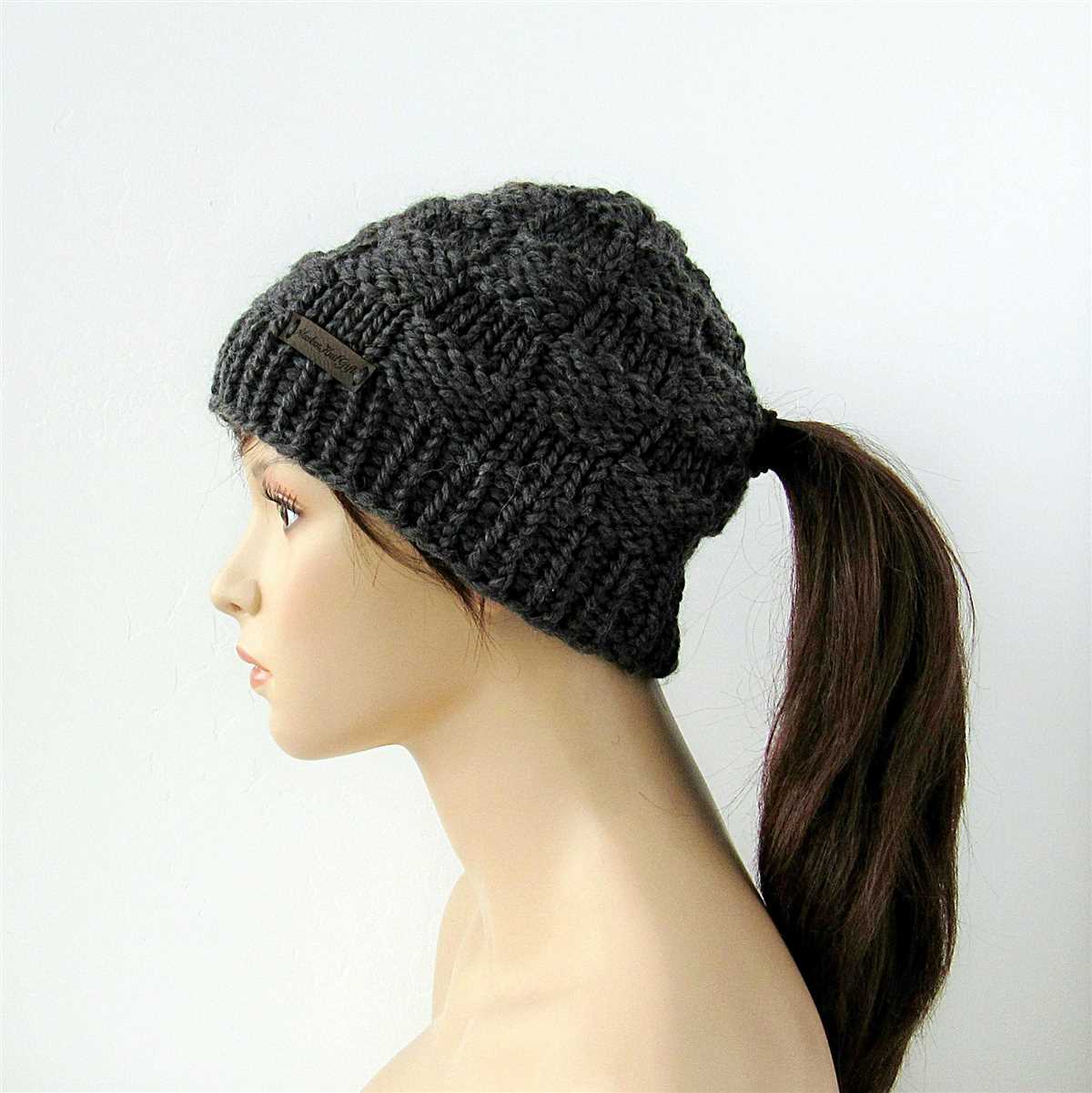 Free knitting pattern for hat with ponytail hole