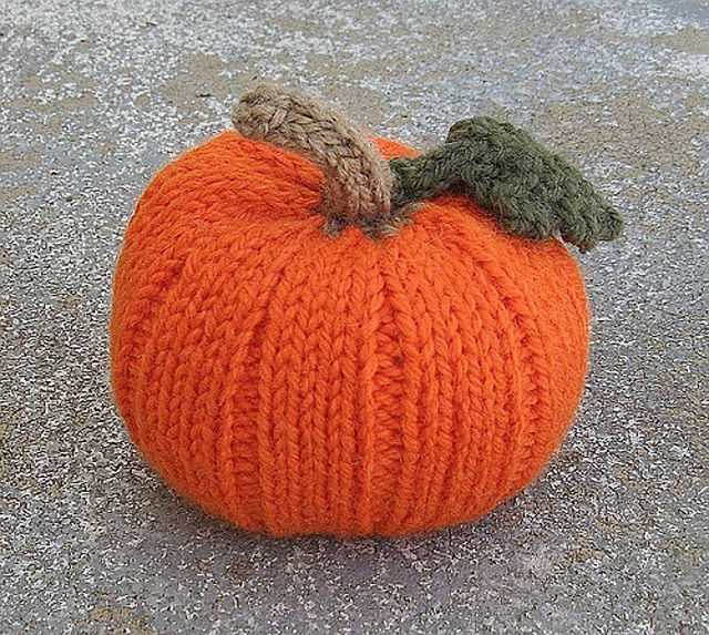 Free knitting patterns pumpkins