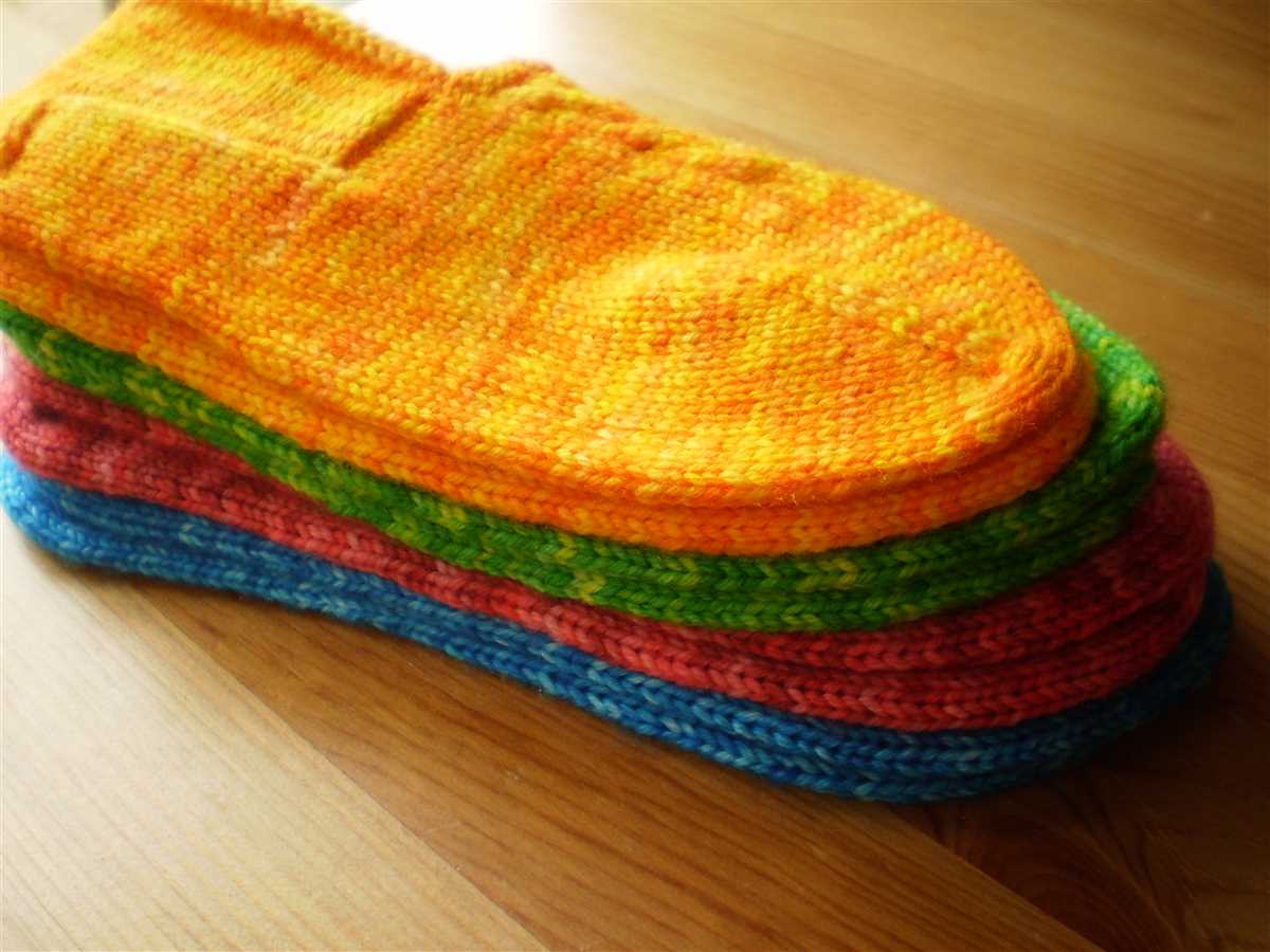 Bed socks knitted pattern