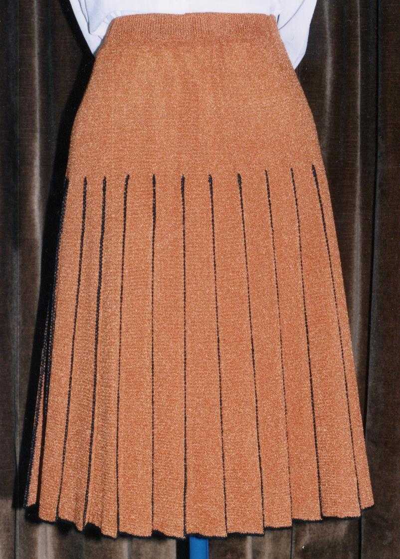 Knit pleated skirt pattern