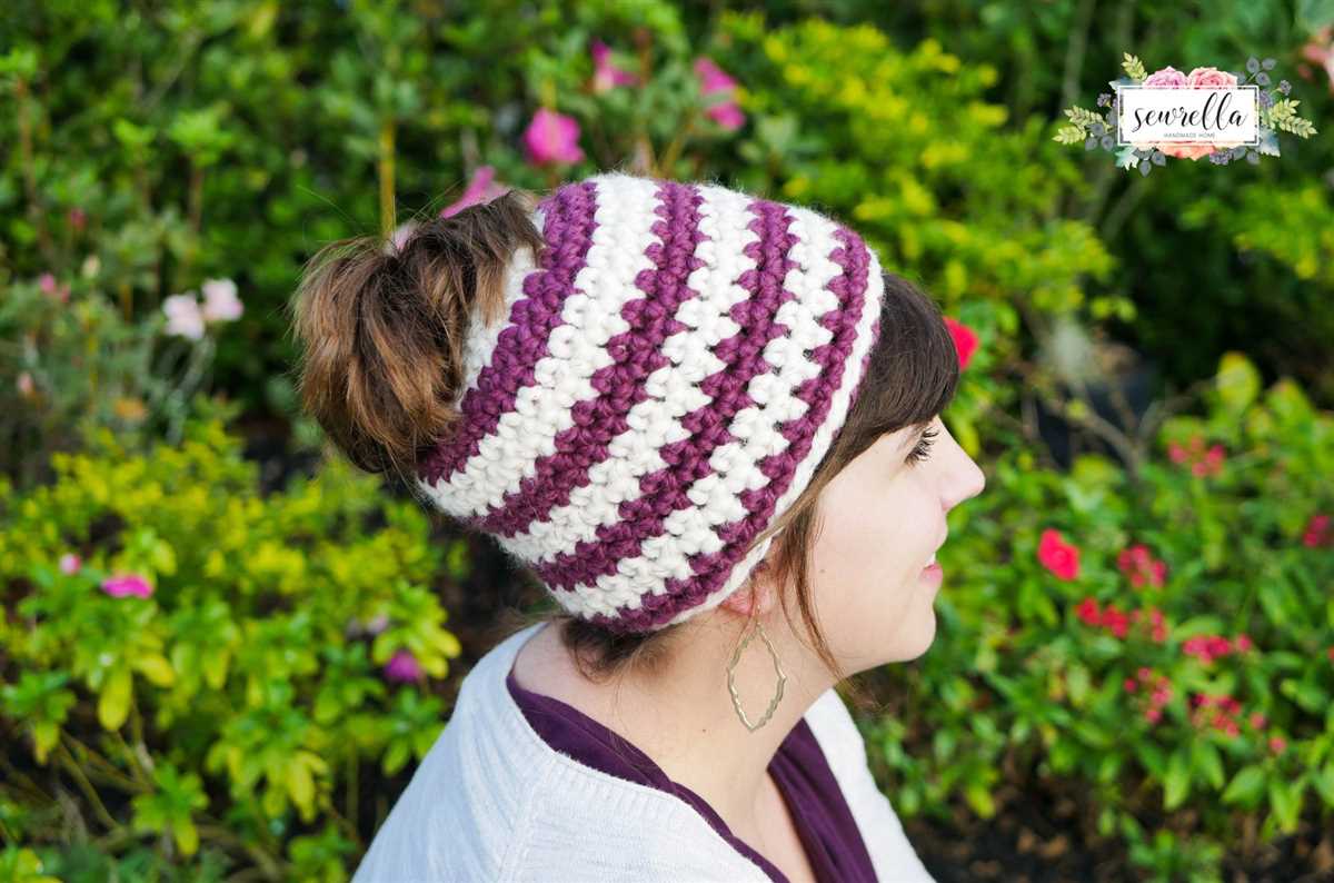 Free pattern for knitted messy bun hat