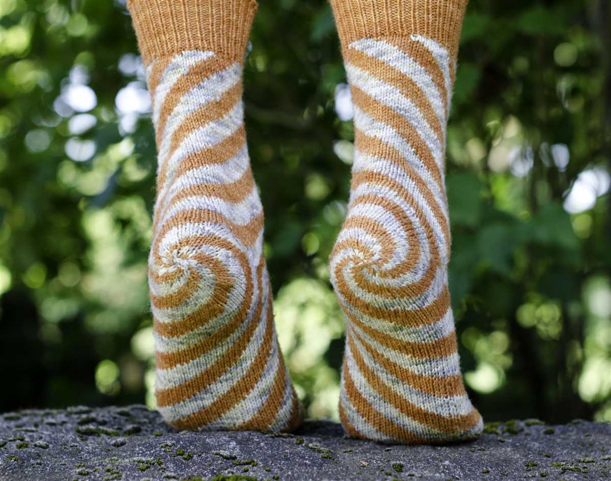 Free sock knitting patterns ravelry