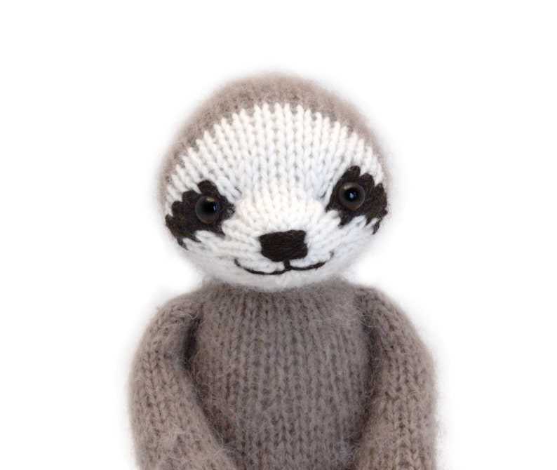 Knit sloth pattern