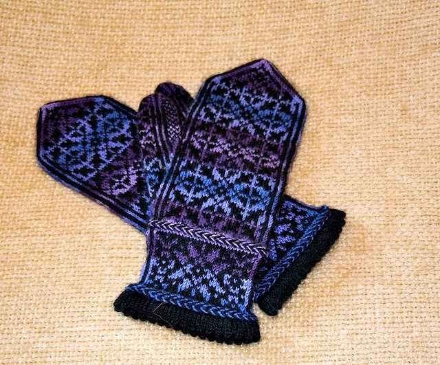 Fingerless gloves knitting pattern magic loop