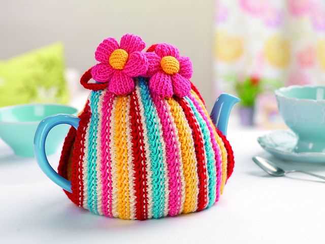 Knit Your Own Cozy - A Unique Teapot Cover Knitting Pattern Teapot cover knitting pattern