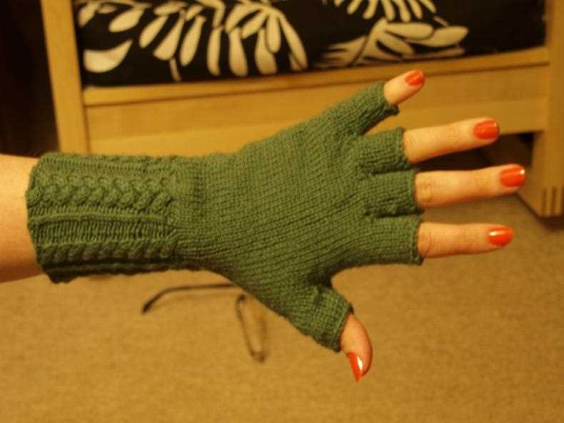 Easy glove knitting pattern