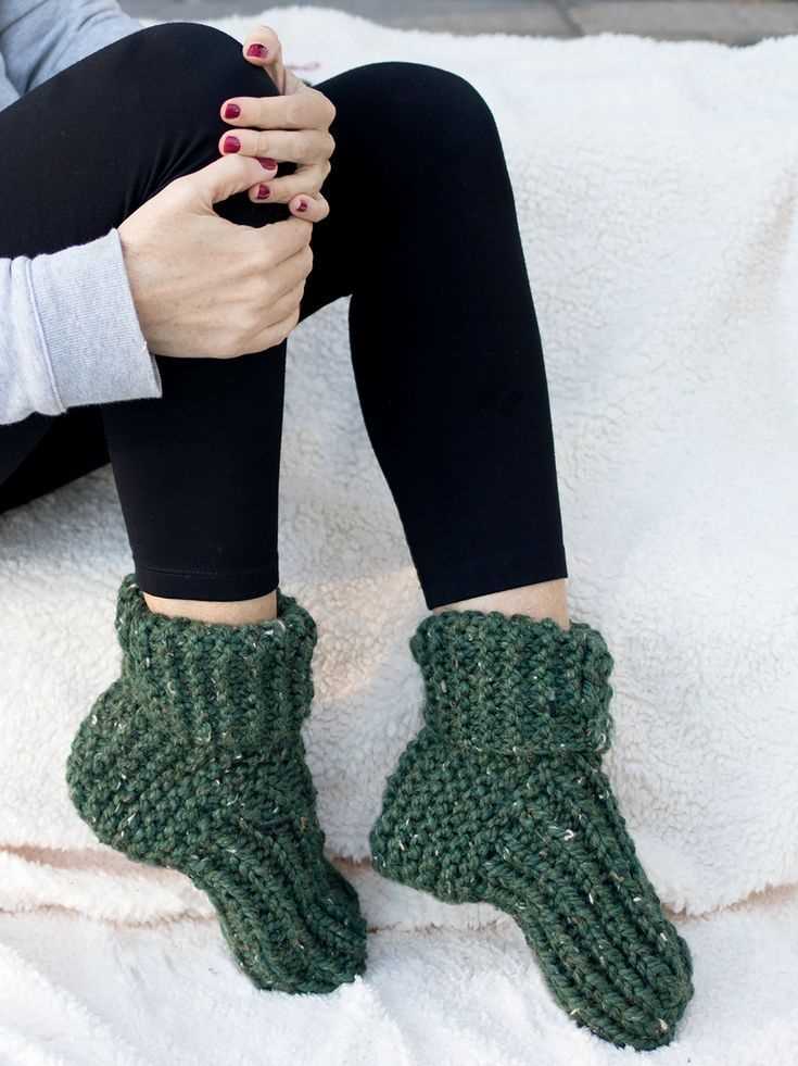 Chunky knit slippers free pattern