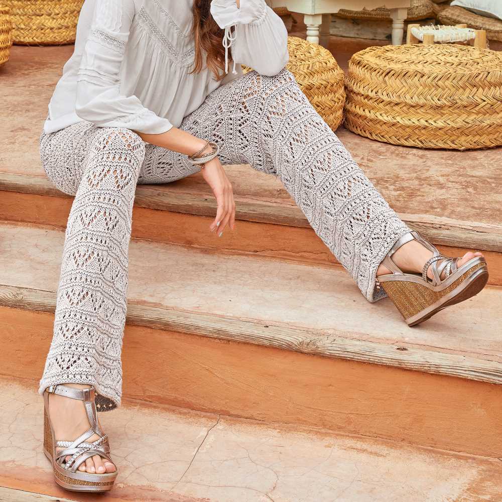 Knit pattern pants