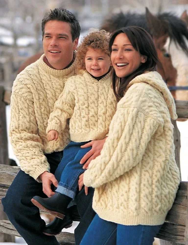 Crew neck sweater knitting pattern