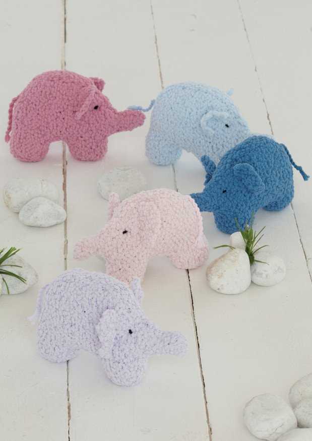 Knit elephant pattern