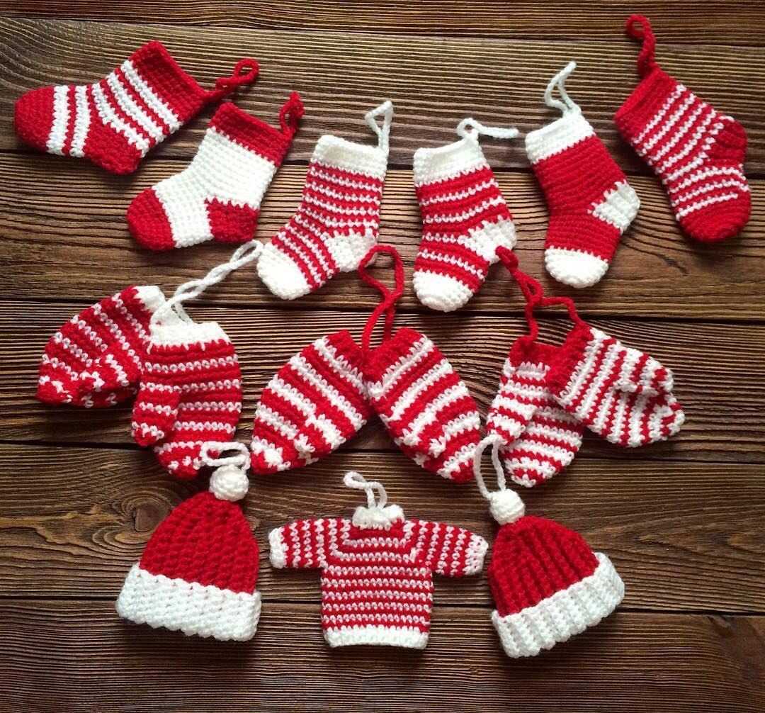 Mini stocking pattern knitting