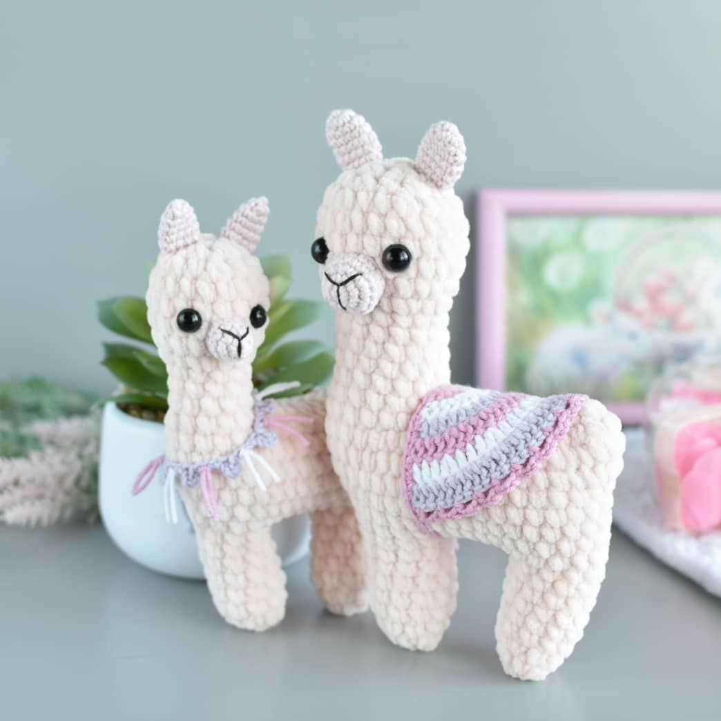 Knitted llama pattern