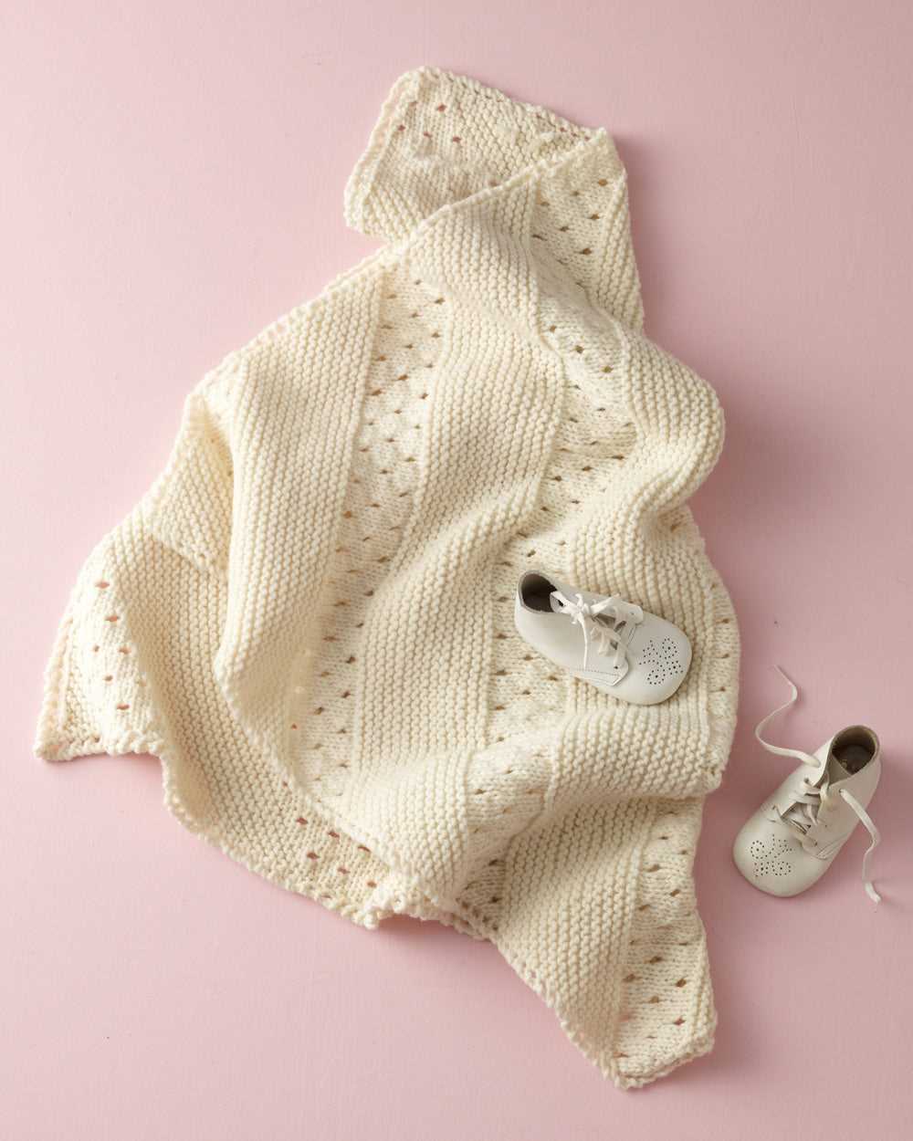 Eyelet blanket knitting pattern